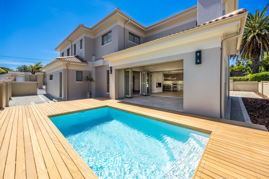 4 Bedroom Property for Sale in Vierlanden Western Cape